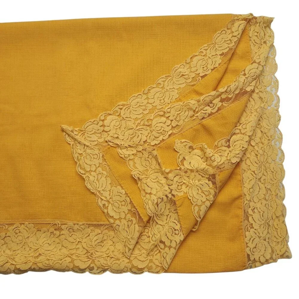 Vintage Mid Century Modern Tablecloth Danish 65 X 88 Inch Floral Lace Trim